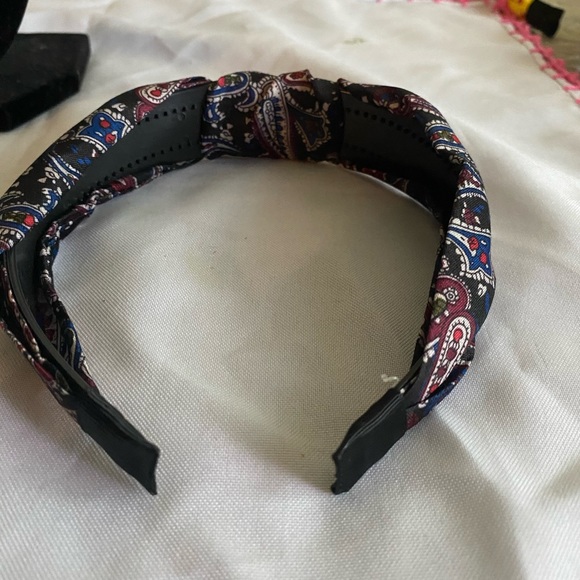 headband - Picture 4 of 4